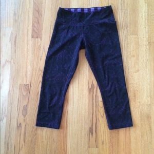Lululemon yoga pants